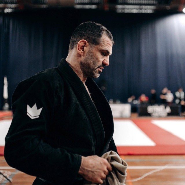 Владимир Скуиньш, тренер школы BJJSPB